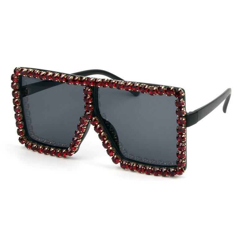 Damer oversized solbrille med glitrende krystallramme Skanto