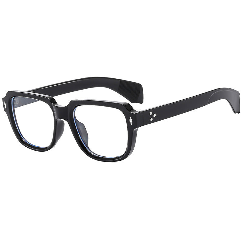 Dame Designer-solbrille i moderne firkantet stil Skanto