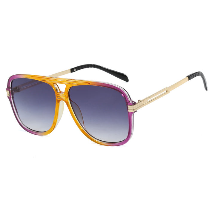 Dame oversized moteriktig solbrille med robust og elegant design Skanto