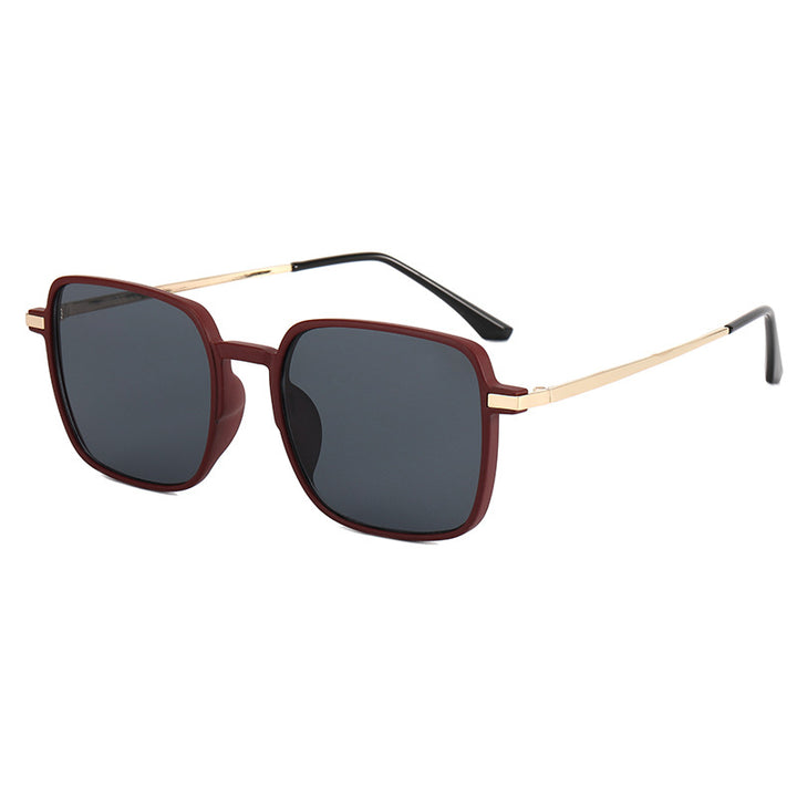 Dame moteriktig oversized solbrille med eksklusive metall-detaler Skanto