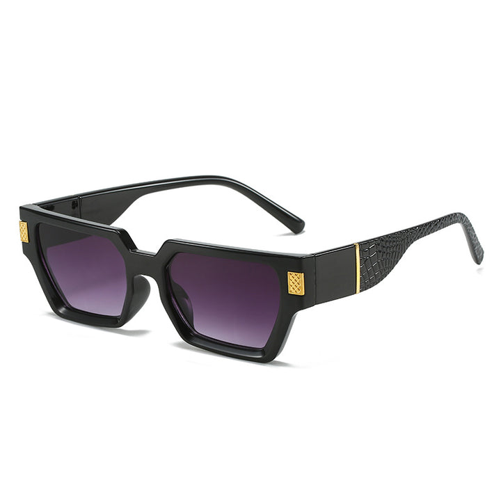 Dame moteriktig solbrille med unik geometrisk ramme og luksuriøse detaljer Skanto