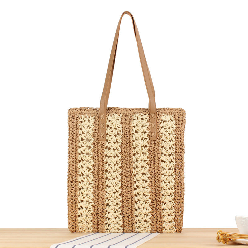 Woven Natural Material Beach Bag with Sturdy Leather Handles Skanto