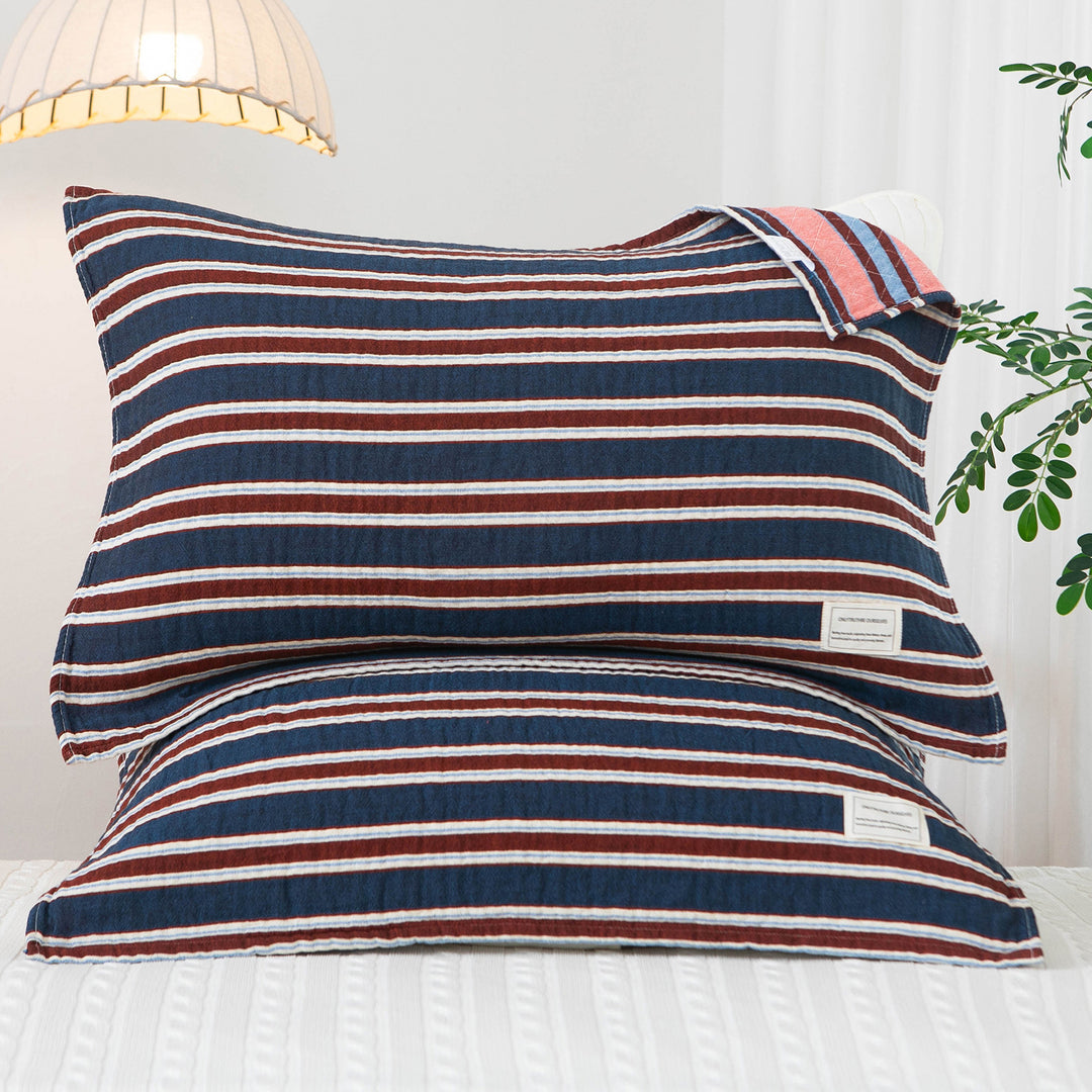 Kvinnelig puteomslag med høy kvalitets stripete design Skanto