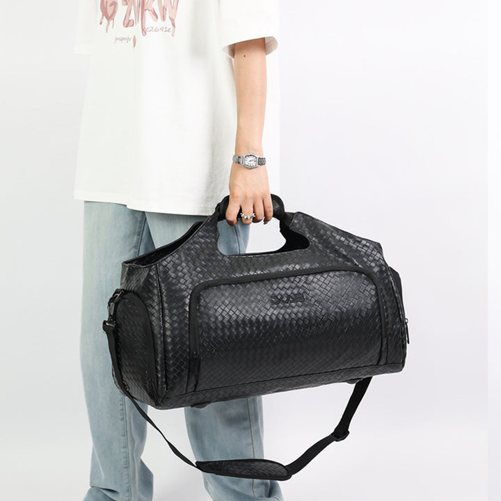 Sporty Duffel Bag With Versatile Compartments And Water-Repellent Material Skanto