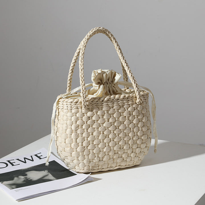 Håndlaget mini kurv handbag med stilfullt flette mønster Skanto
