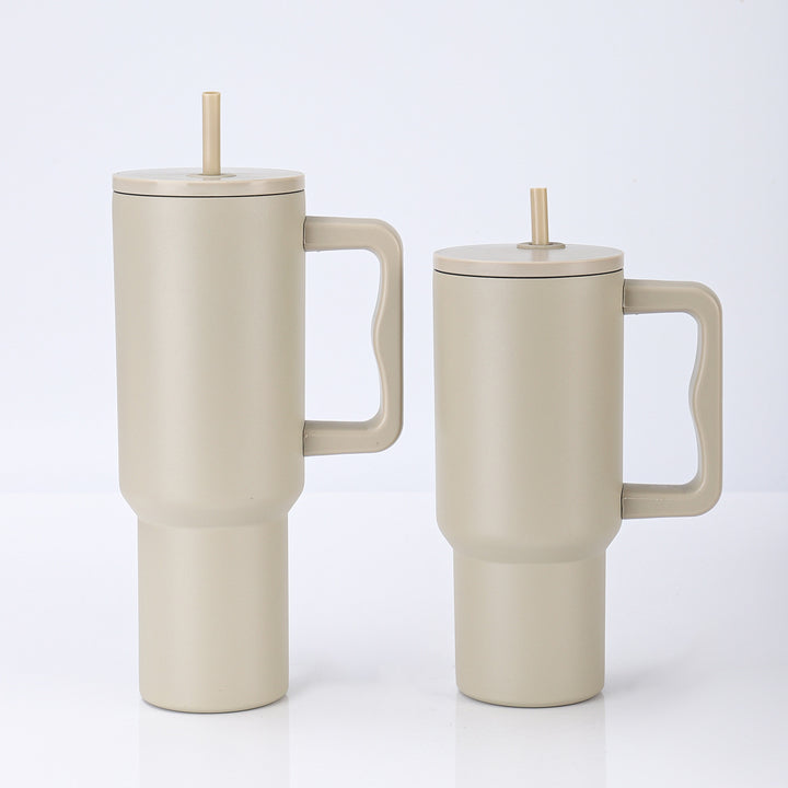 Kvinnelig høykvalitets isolert krus med integrert sugerør Skanto