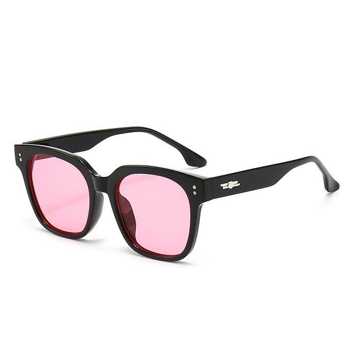 Dame firkantet solbrille med stilig ramme Skanto