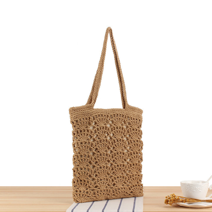 Handbag made of hand-knotted natural material with elegant details Skanto