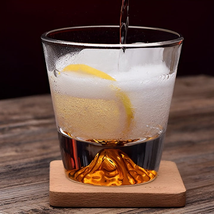 Whiskyglass med Fuji-motiv – et elegant sett for kjennere