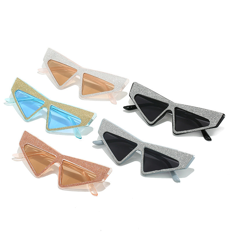 Dame futuristisk solbrille med glitrende ramme Skanto