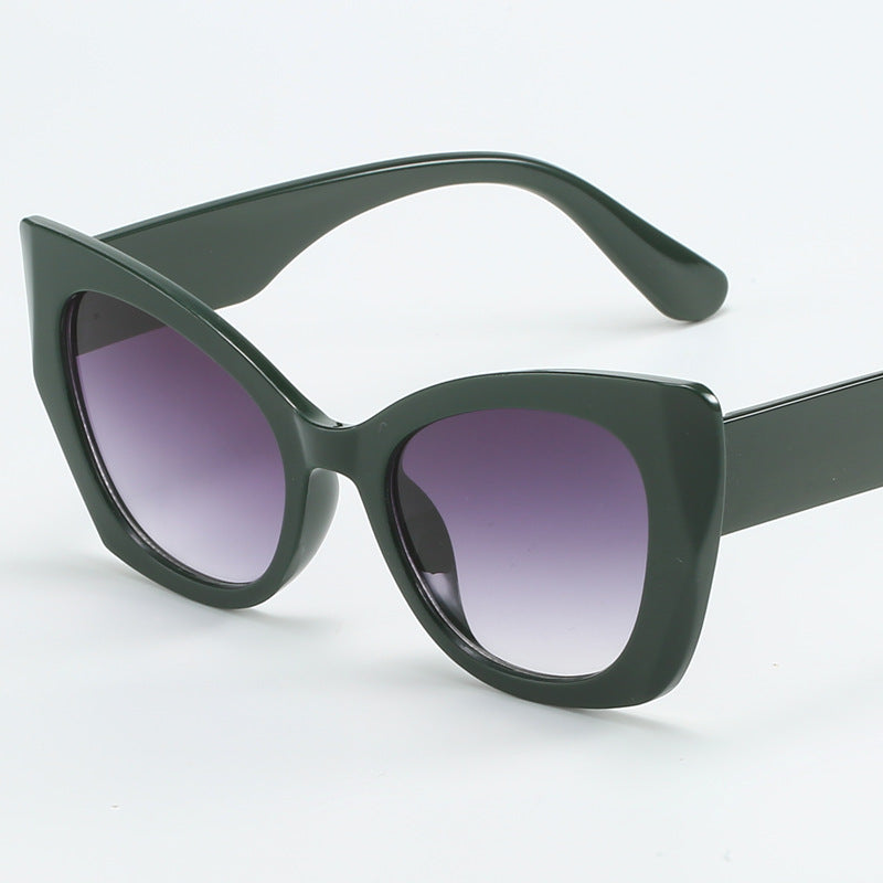 Dame Modische Cat-Eye Solbrille med elegant design Skanto