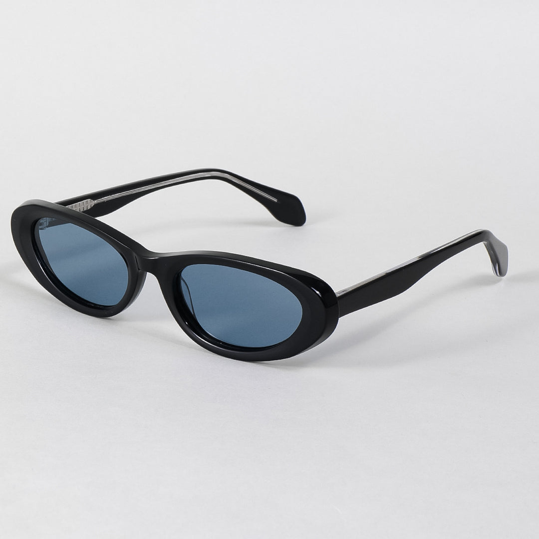 Dame designer solbriller i moderne oval design Skanto