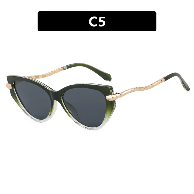 Dame Cat-Eye solbriller med elegant metallramme og stilige aksenter Skanto