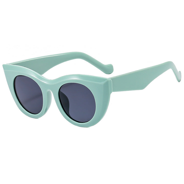 Dame Cat-Eye solbriller med transparent ramme og polariserte linser Skanto