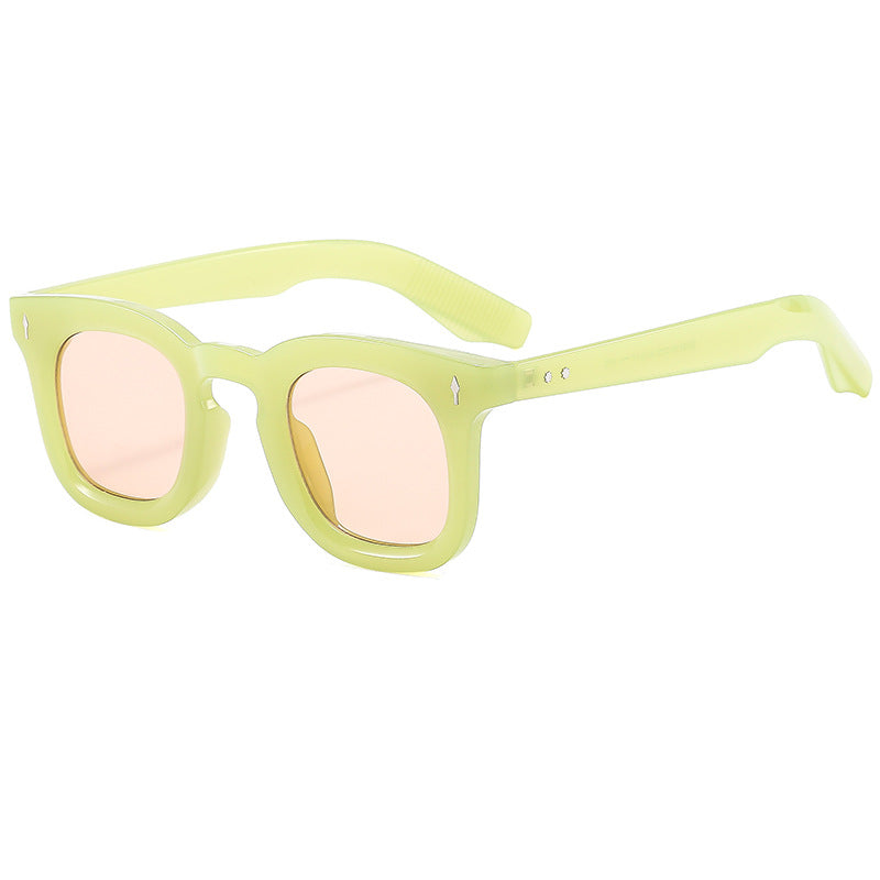 Dame Modish solbrille i høy kvalitet design Skanto