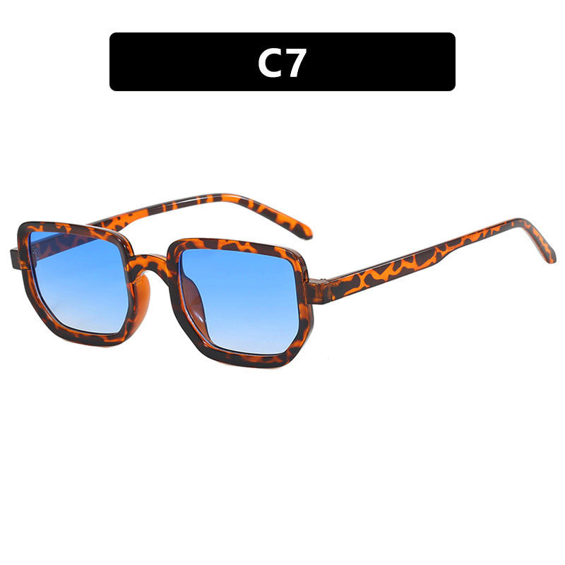 Dame geometrisk solbrille med moderne ramme og beskyttende glass Skanto