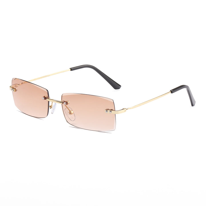 Dame moteriktig solbrille med elegant, filigranramme Skanto