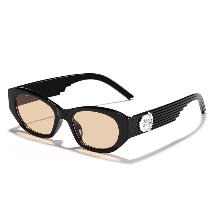 Dame Designer-solbrille i elegant transparent design Skanto