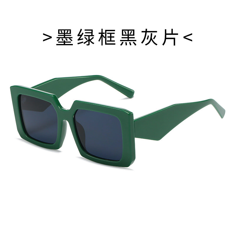 Dame Geometrisk Solbrille med bred ramme Skanto