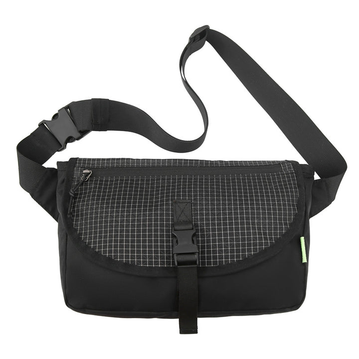 Sporty crossbody bag with padded shoulder strap Skanto