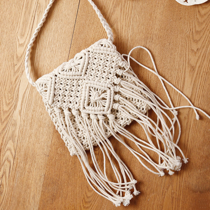 Macrame crossover bag with elegant fringe detail Skanto