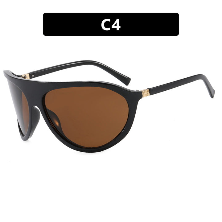 Damen Cat-Eye solbriller med unikt design og beskyttende UV-filter Skanto