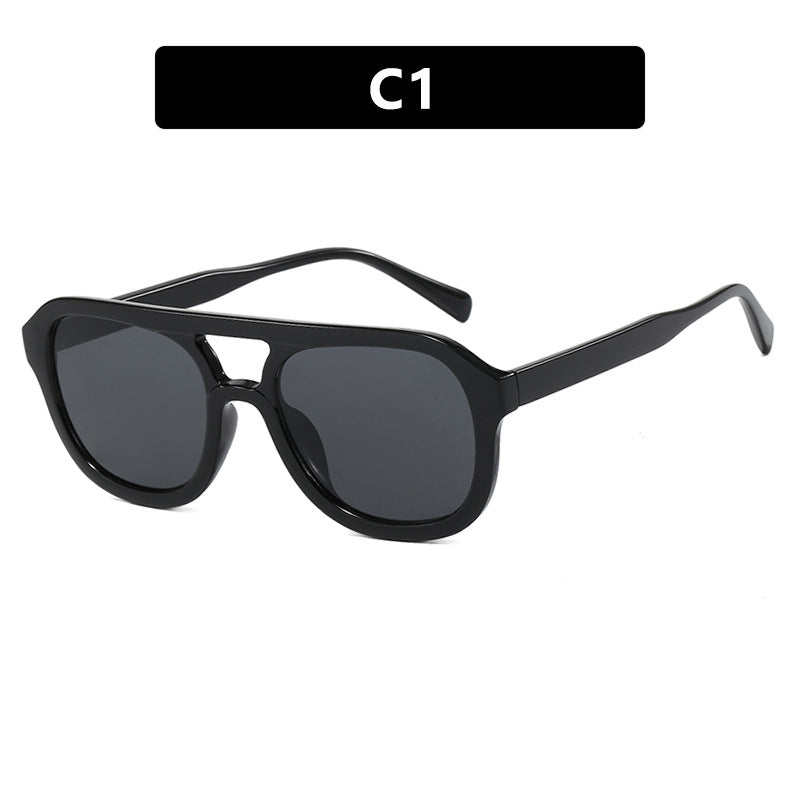 Dame modisch sport solbrille med bred, fleksibel ramme Skanto
