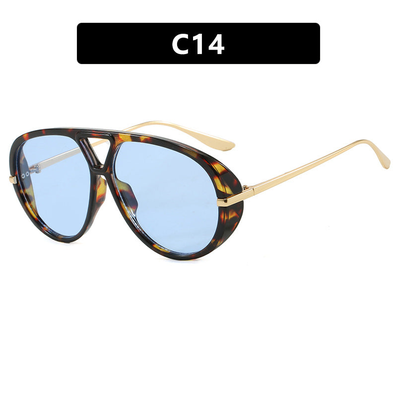 Dame Oversized solbriller med elegant plastramme og speilbelagte glass Skanto