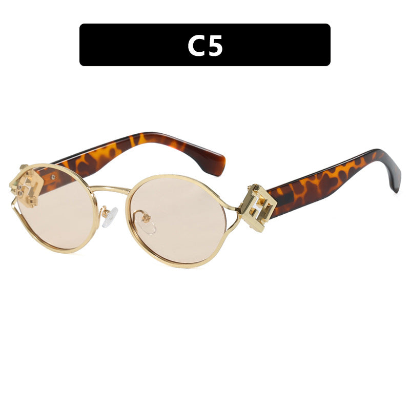 Dame moter solbrille med elegant metallramme og UV-beskyttelse Skanto