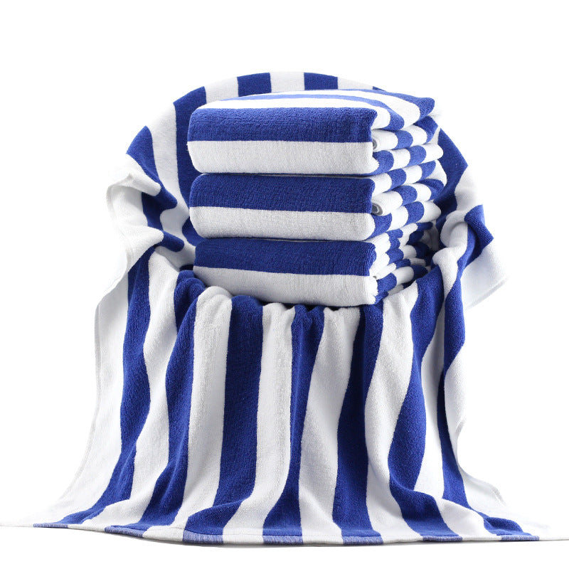 Luxurious beach towel with elegant stripe pattern Skanto