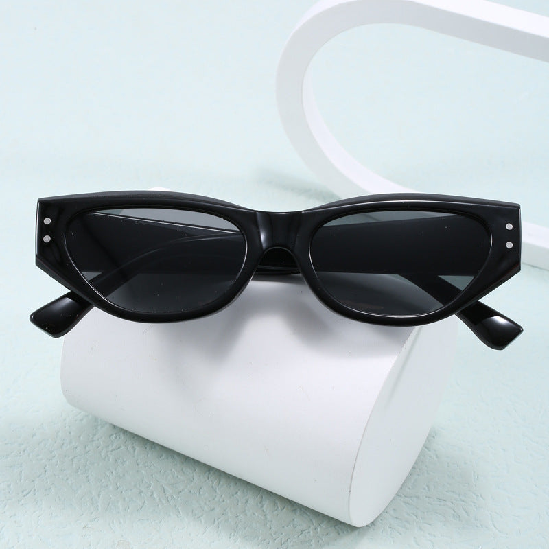 Dame moteriktig solbrille i trendy Cat-Eye stil Skanto