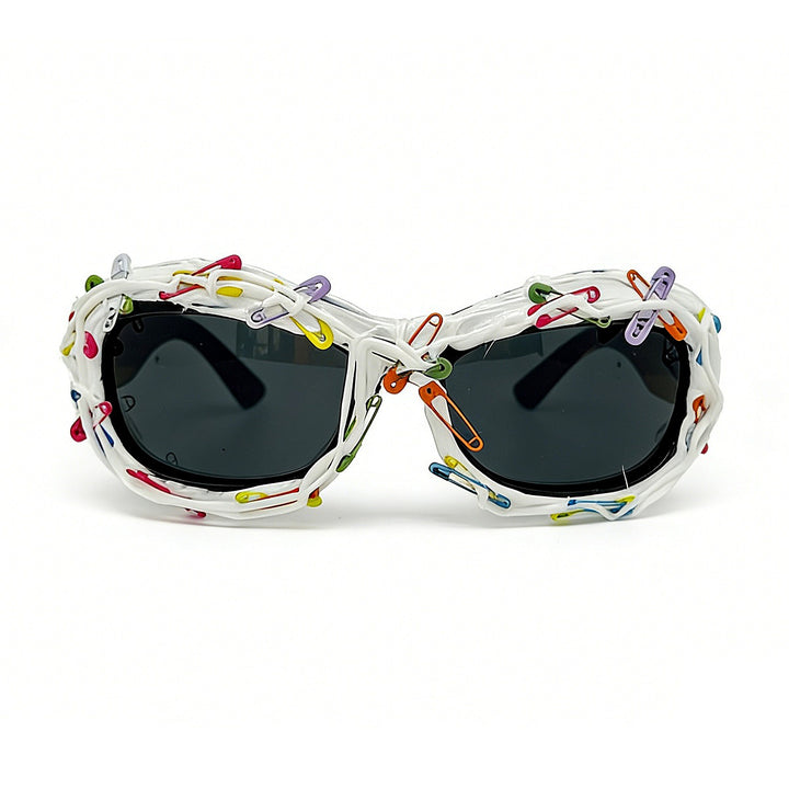Dame kreativt statement-solbrille med iøynefallende design Skanto