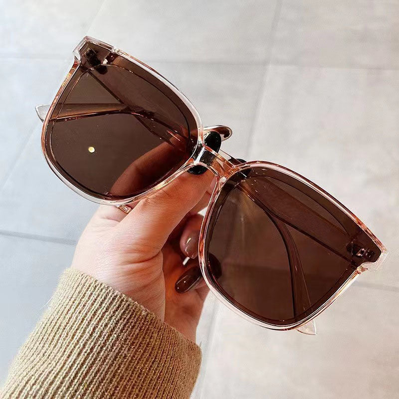 Dame Moderne Cat-Eye Solbriller med trendy design Skanto