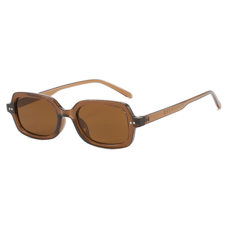 Dame moteriktig solbrille med unik skilpaddeskallramme Skanto