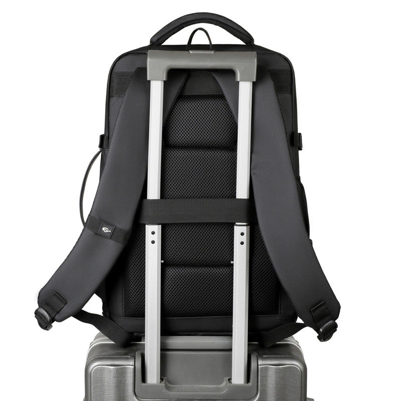 Multifunksjonell forretningsryggsekk med robust design og smart oppbevaringslayout Skanto