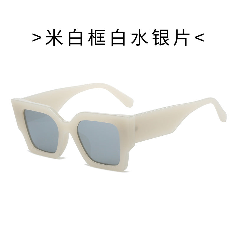 Dame Modisquadrat solbrille med bred ramme og UV-beskyttelse Skanto
