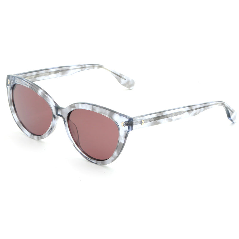 Dame moteriktig Cat-Eye solbrille med UV-beskyttelse og behagelig lett ramme Skanto