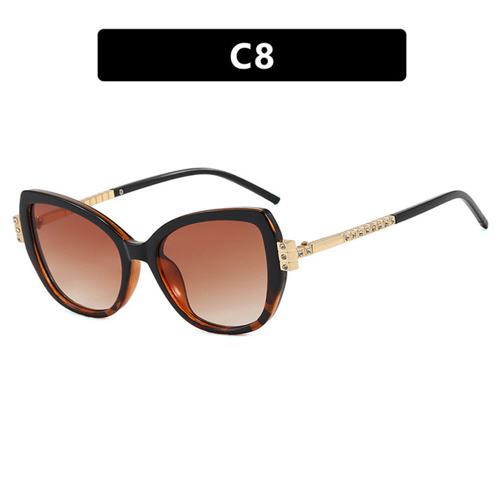 Dame oversized solbrille med beskyttende UV-filter og elegante aksenter Skanto
