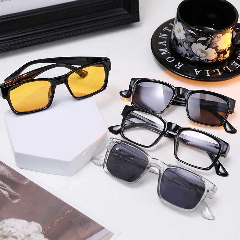 Damer moteriktig lesebrille med elegant design Skanto