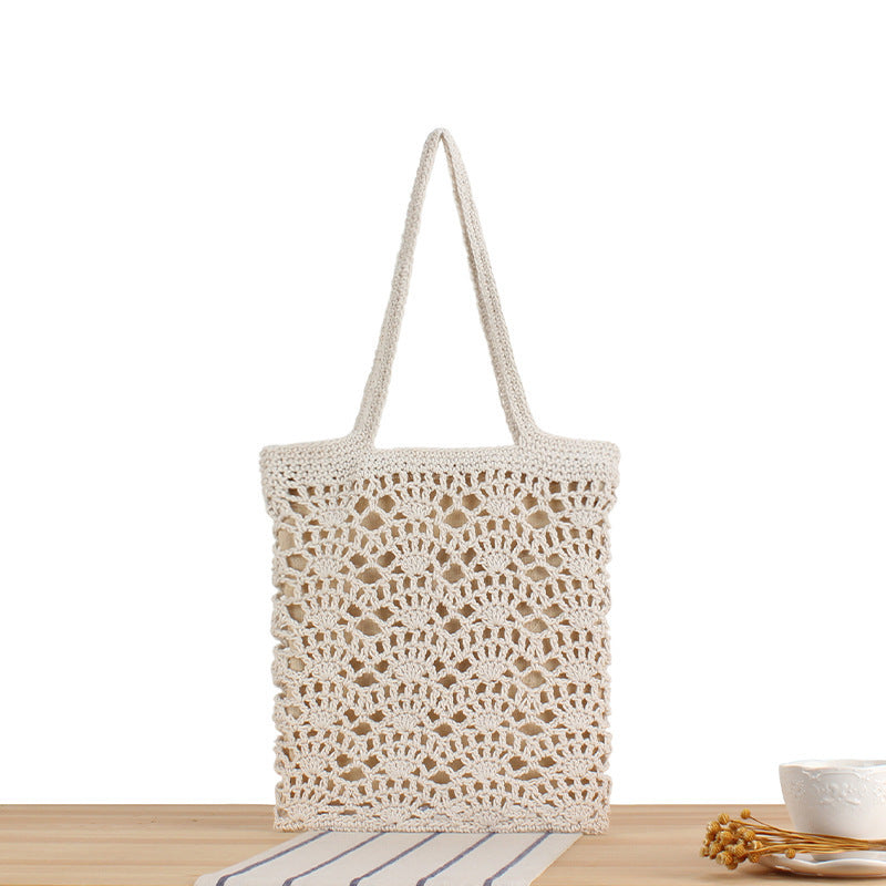 Handbag made of hand-knotted natural material with elegant details Skanto