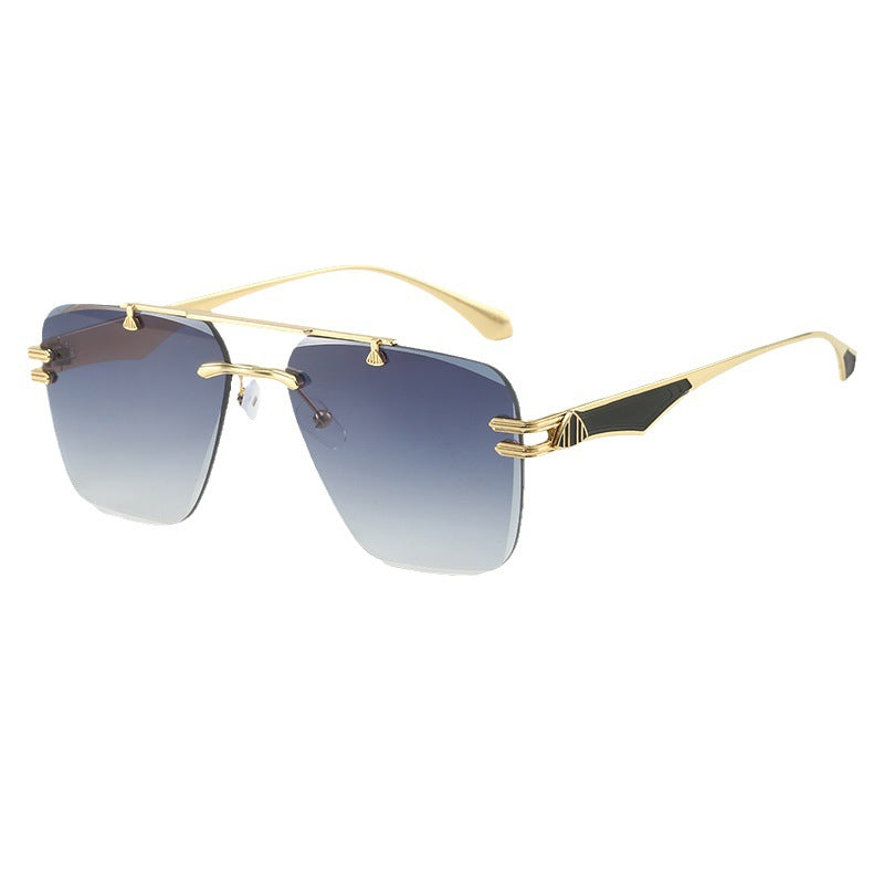 Dame Designer-solbrille i ekstravagant ramme Skanto