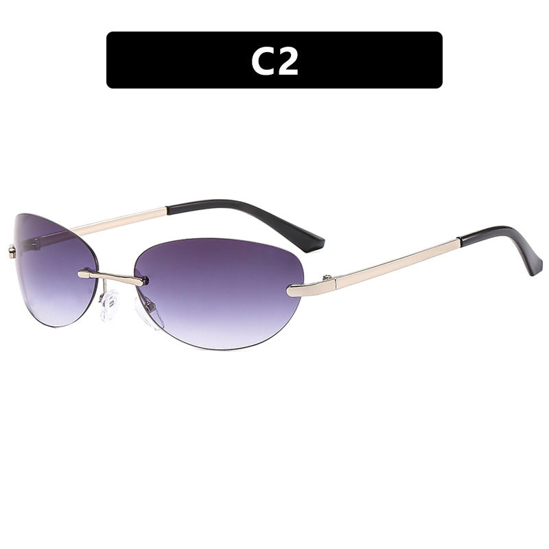 Dame modische Cat-Eye solbriller med smal metallramme og polarisert glass Skanto