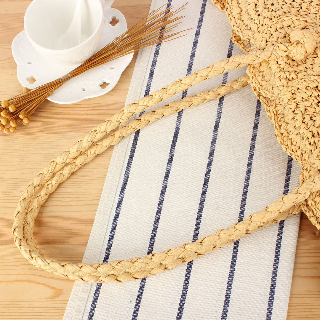 Hand-knotted beach bag with decorative motif Skanto