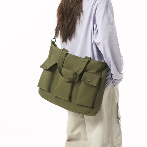Praktisk hverdagsveske med multifunksjonelle rom Skanto