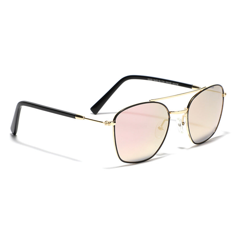 Dame modische kvadratisk solbrille med luksuriøs metallramme Skanto