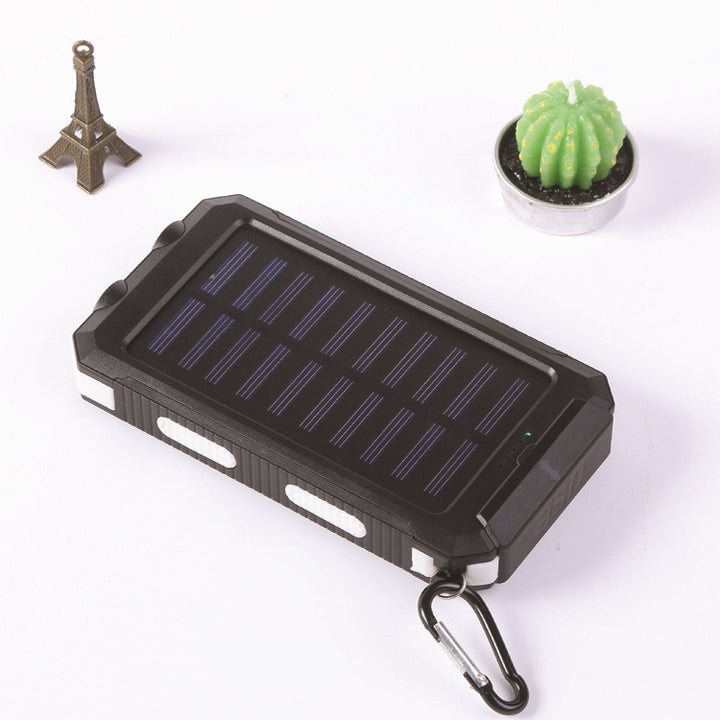 Solar Powerbank med Integrert Led-Lommelykt og Robust Design Skanto