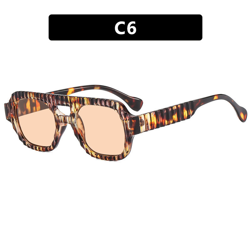 Damer geometrisk solbrille med raffinert strukturdesign Skanto