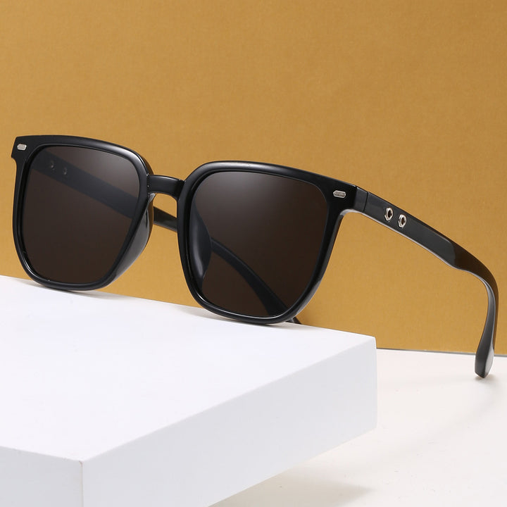 Dame moteriktig solbrille i trendy skilpaddemønster Skanto
