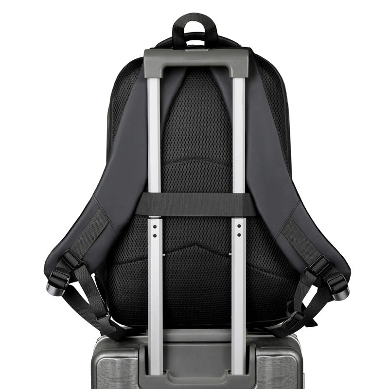 Multifunctional Laptop Backpack with Ergonomic Design Skanto