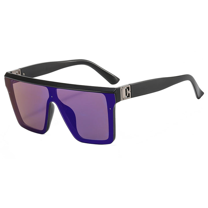 Dame oversized solbrille i trendy stil med bred rammestruktur Skanto